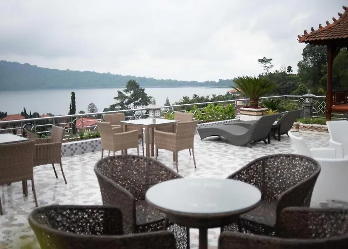 De Danau View Hotel 3*